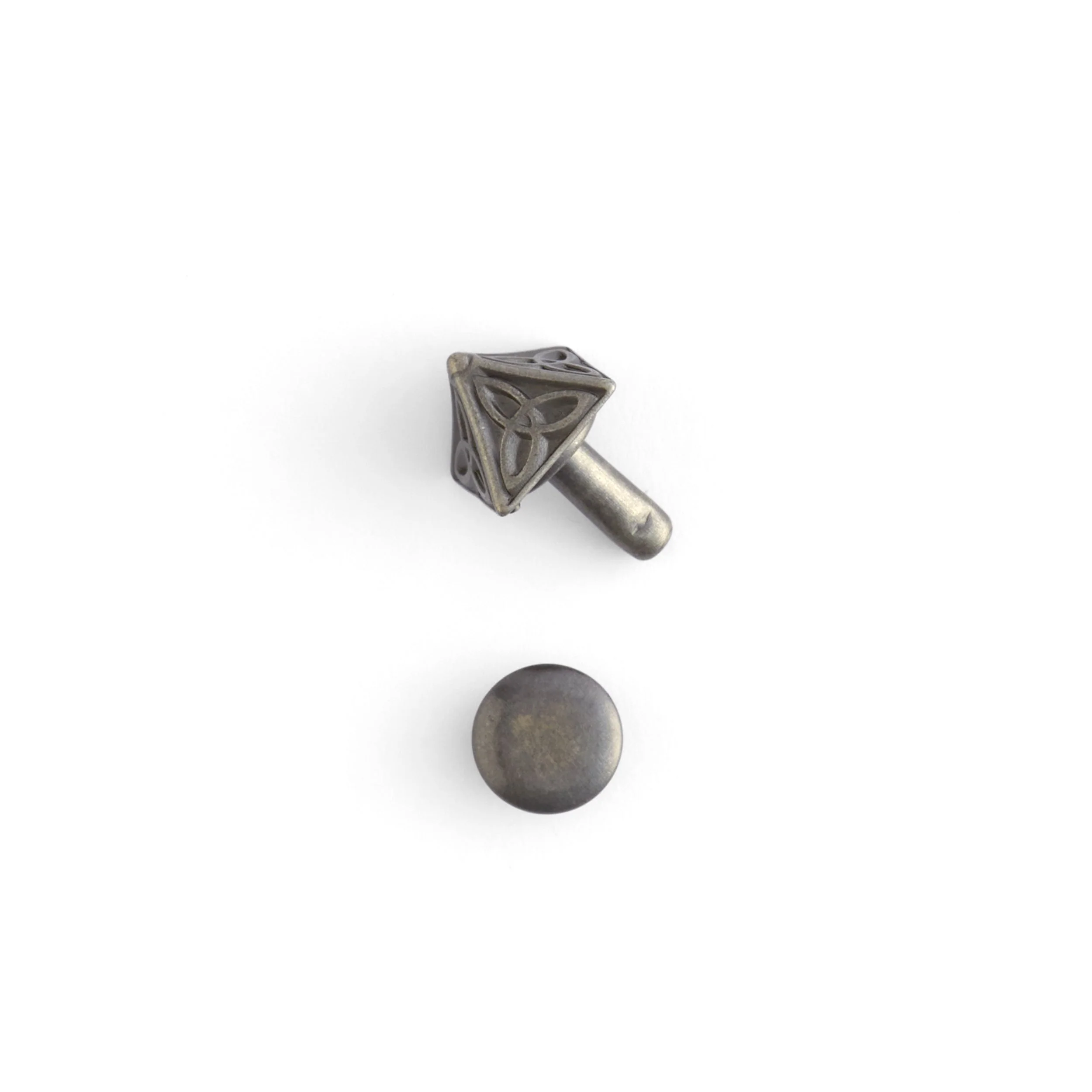 Celtic Pyramid Rivets 6 Pack - Image 4