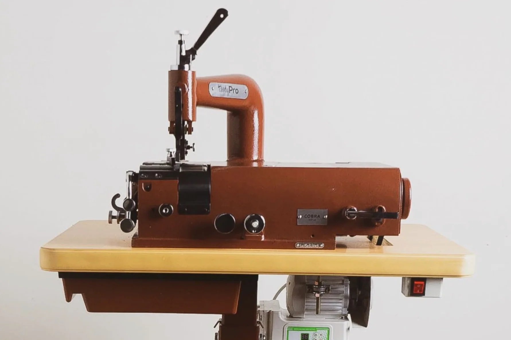 TandyPro® NP4 Skiving Machine - Image 4