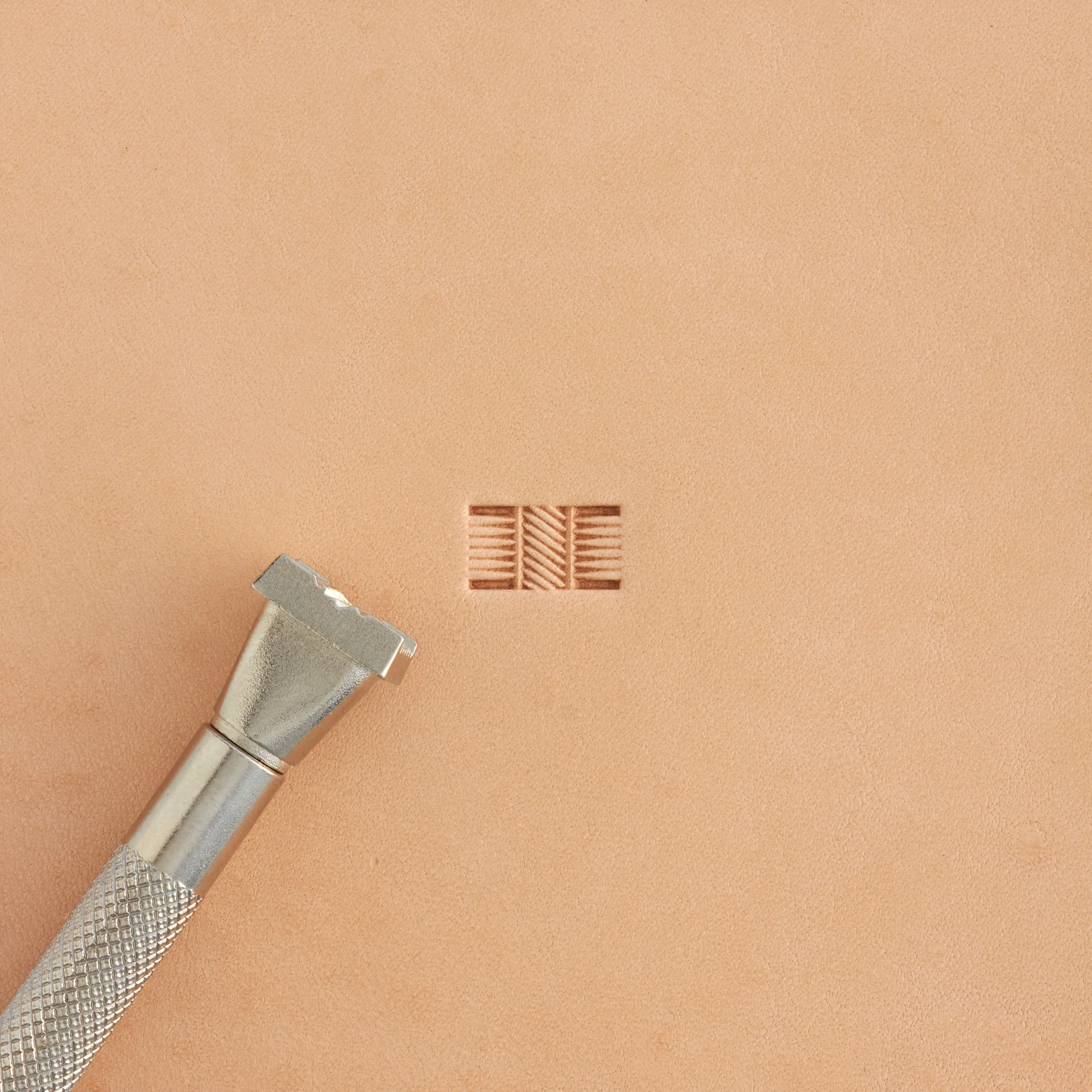 Craftool® Diagonal Center Basketweave Stamp - Image 4