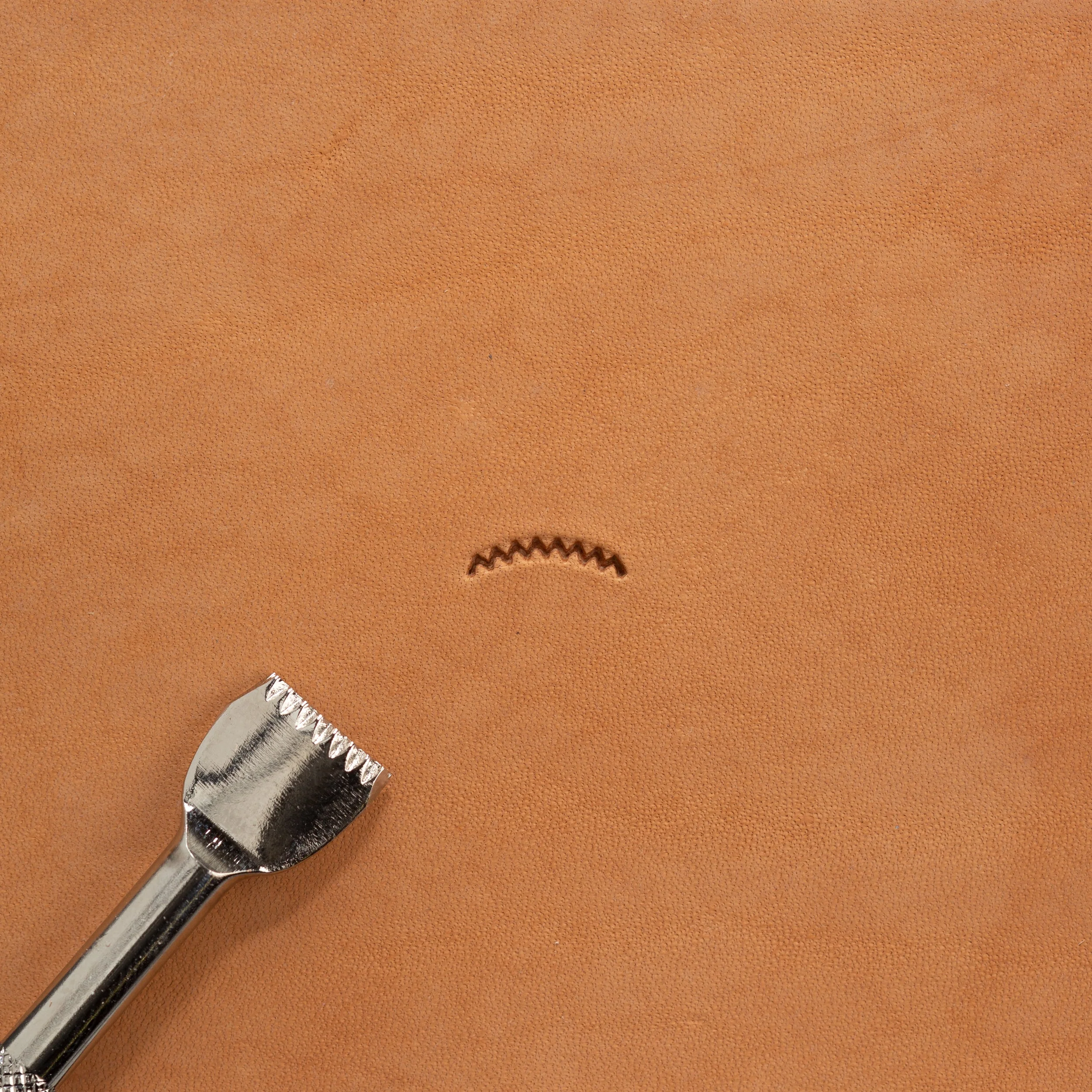 Craftool® Wriggled Veiner Stamp - Image 2