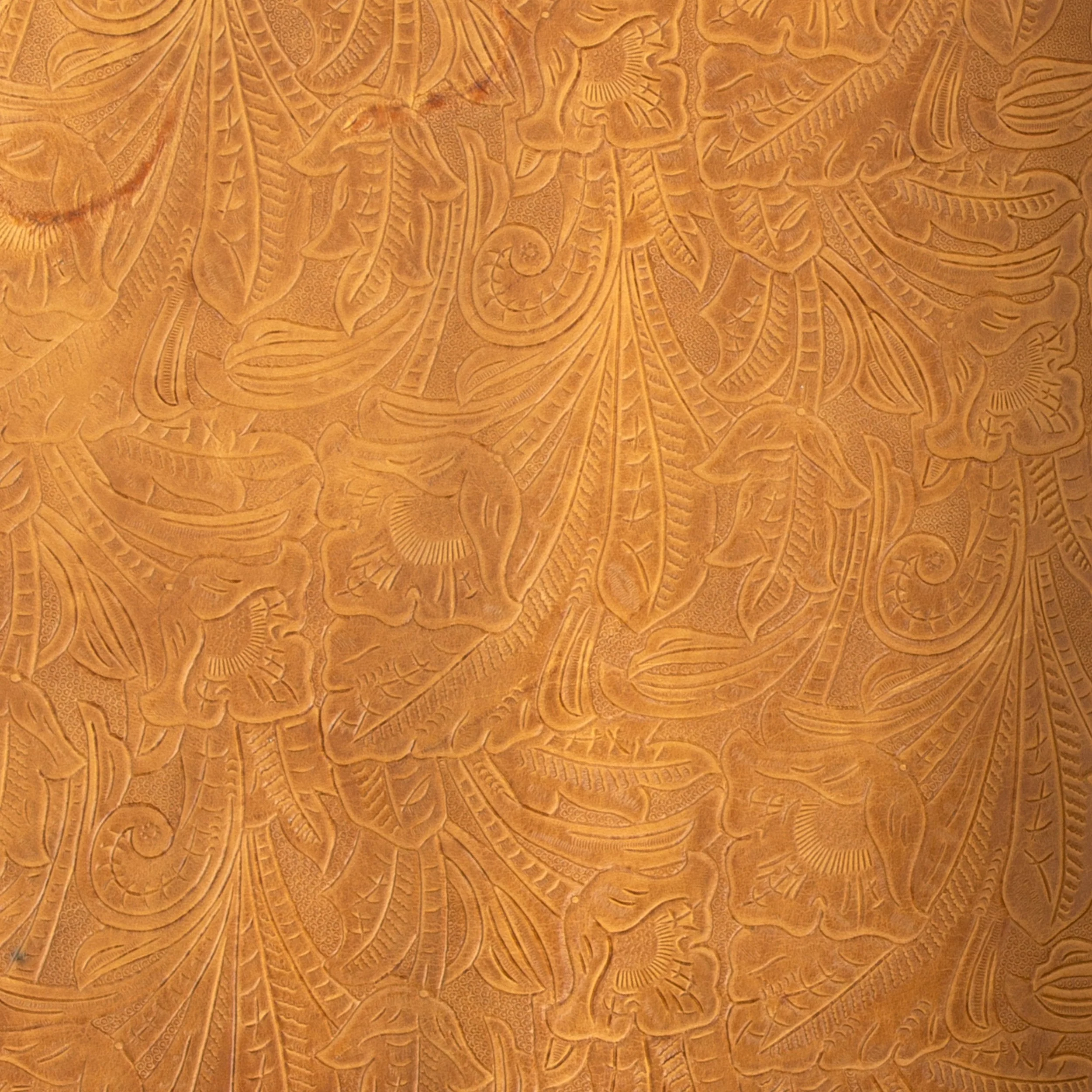 Denver Camurga Embossed Side - Image 7