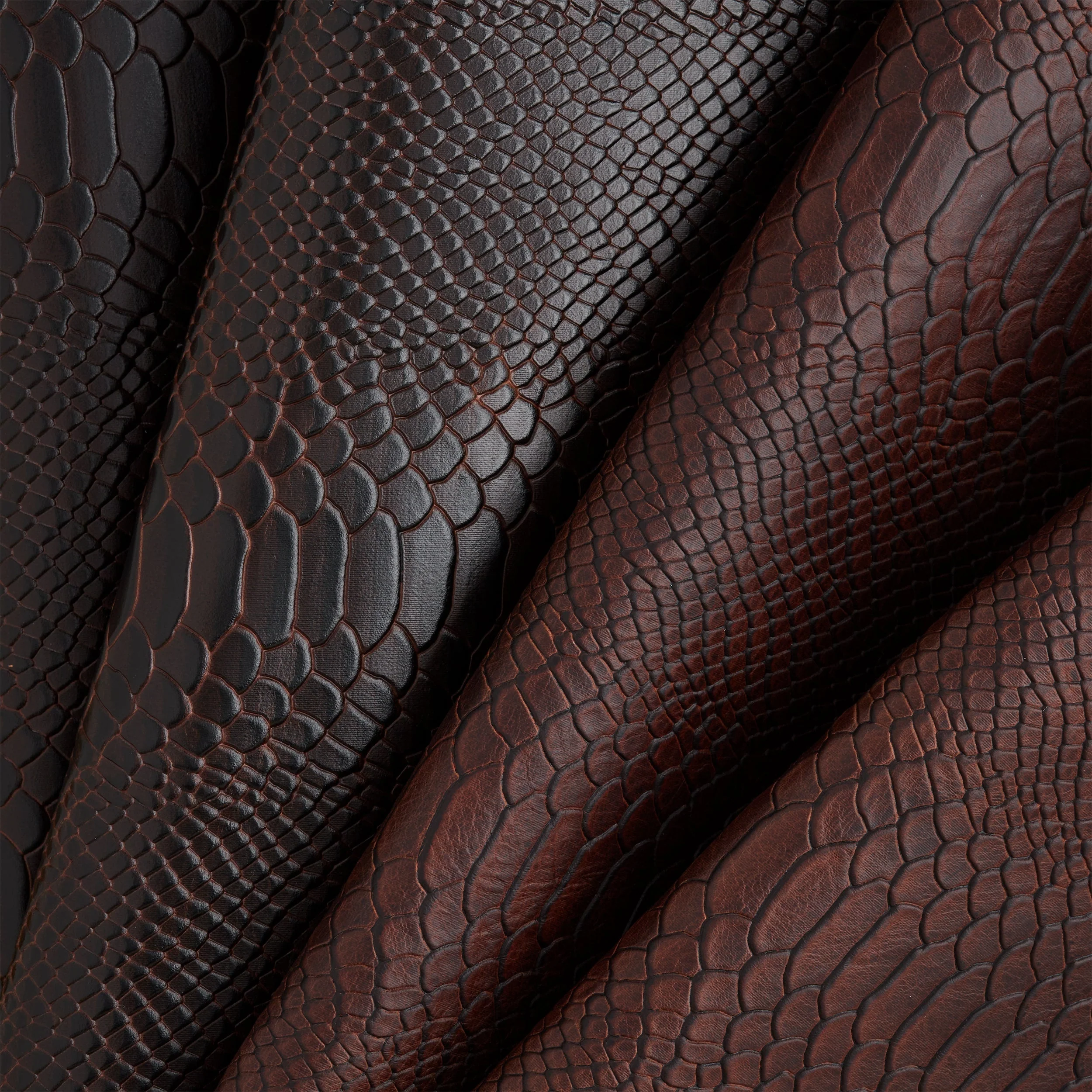 Python Embossed Veg-Tan Single Shoulder - Image 2