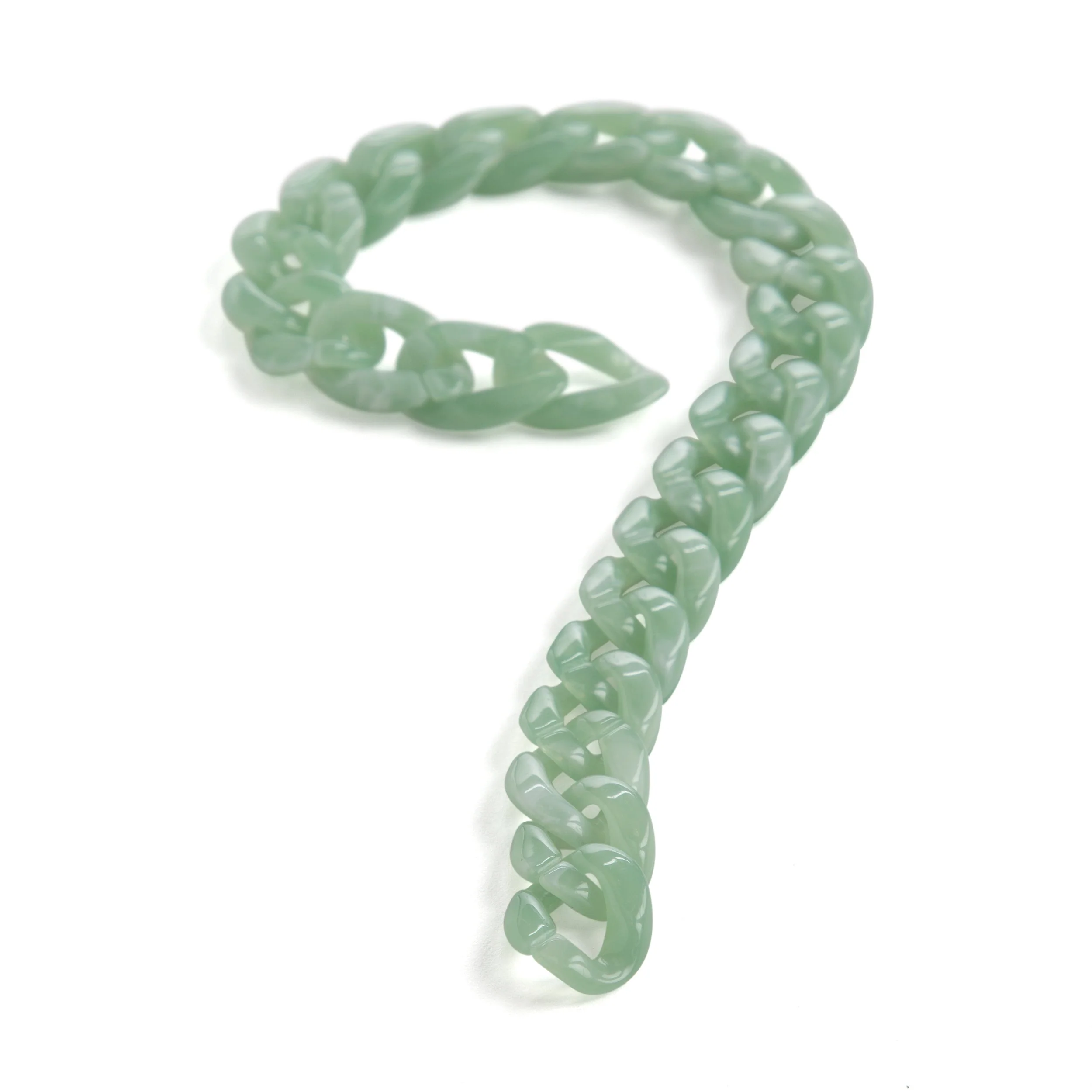 Small Acrylic Chain - Image 3