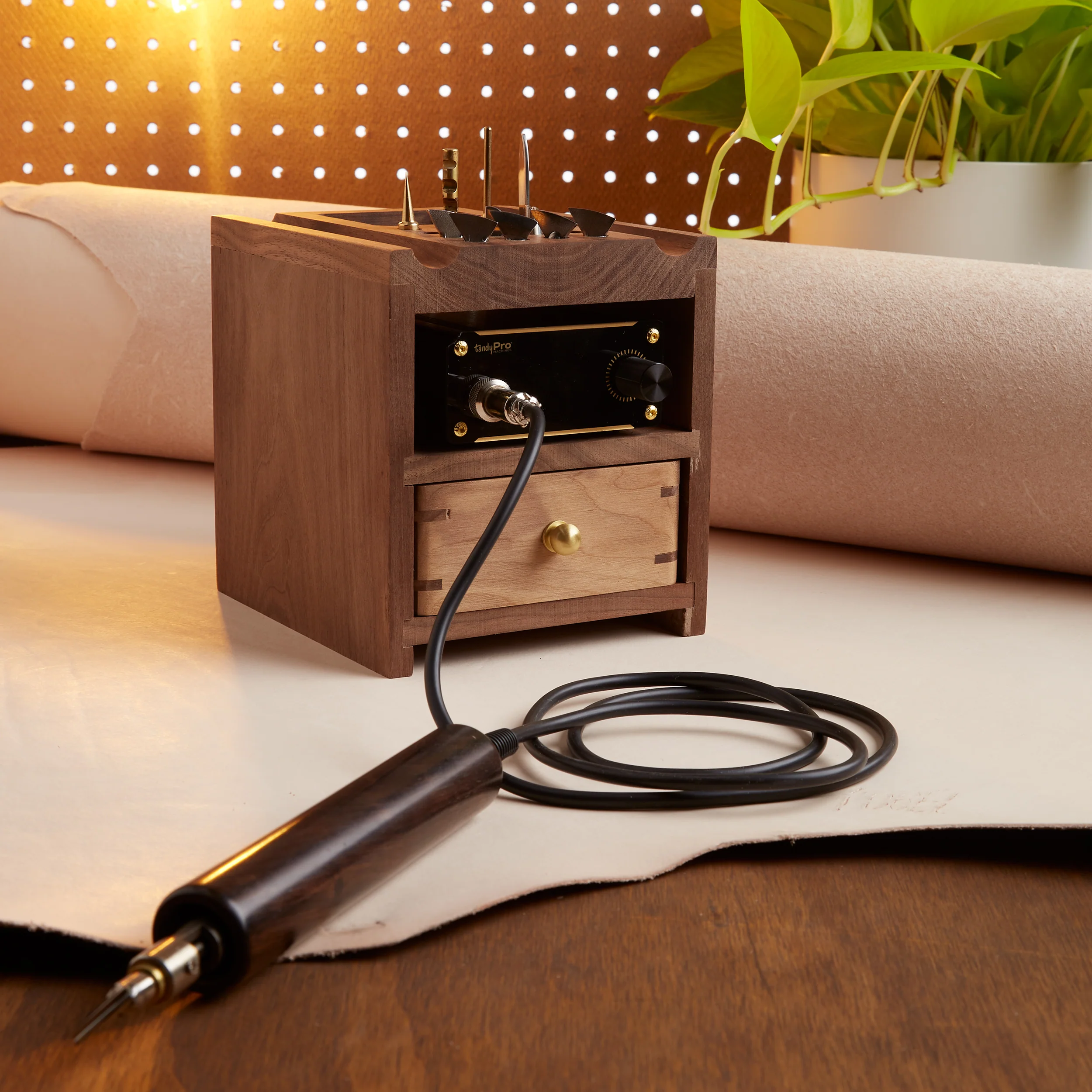 TandyPro® Edging & Creasing Machine - Image 8