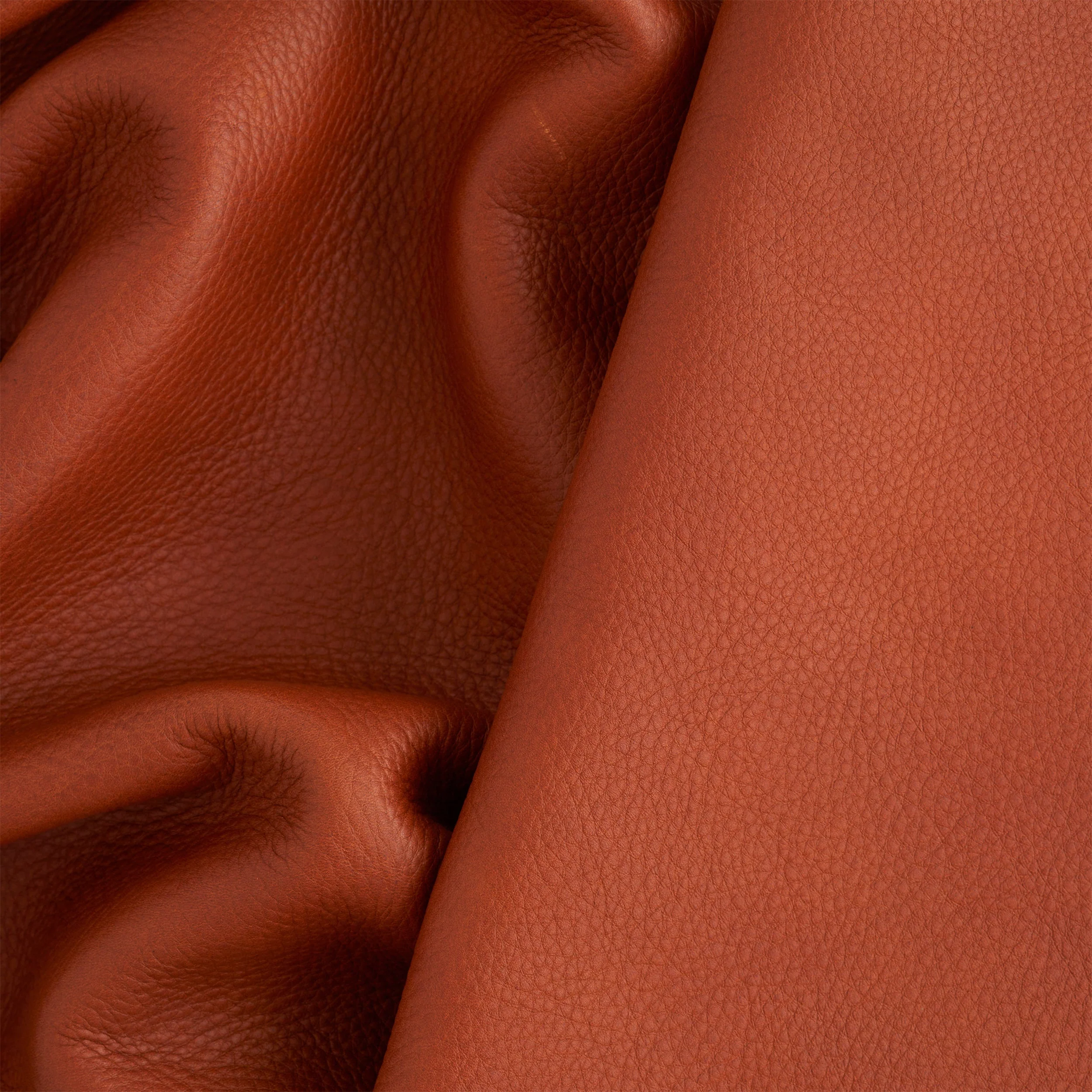 Vibrant Dyed Veg-Tan Double Shoulder - Image 16